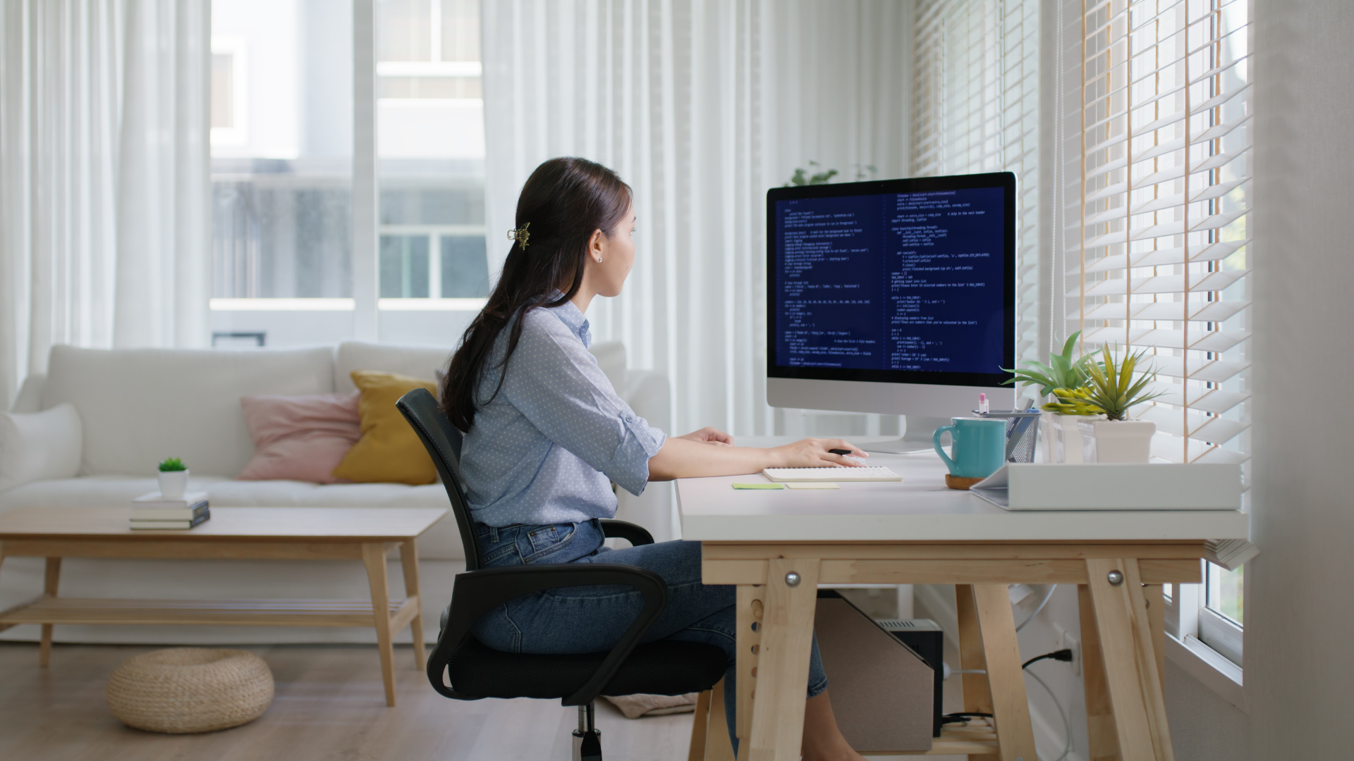 The Benefits and Challenges of a Fully Remote Workforce: Navigating the New Normal